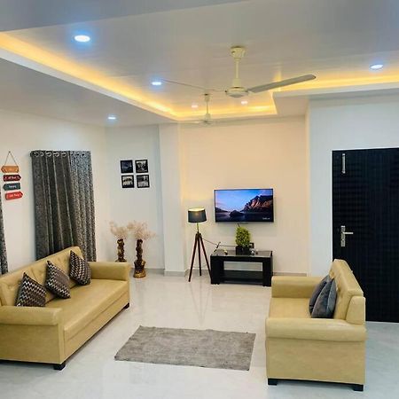 White Orchid, Unique & Stylish, Executive 2Bhk. Apartamento Guwahati Exterior foto