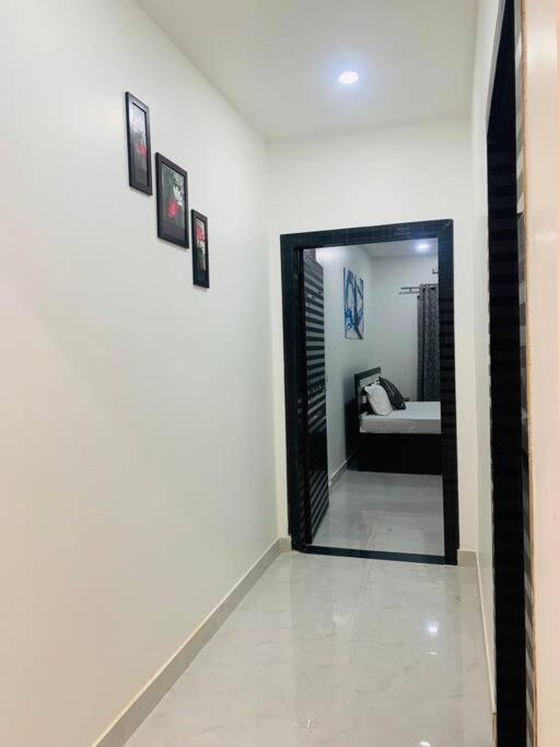 White Orchid, Unique & Stylish, Executive 2Bhk. Apartamento Guwahati Exterior foto